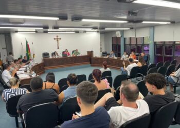 GUAPORÉ | Vereadores aprovam aumento do funcionalismo público e criação de novo cargo para a Casa Legislativa