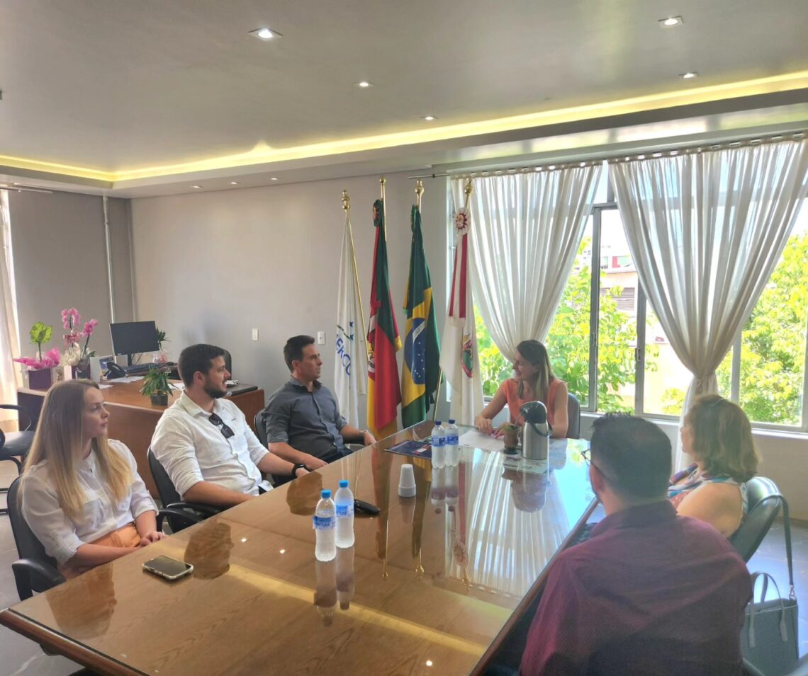 IBIRUBÁ | Prefeita Jaqueline Brignoni Winsch recebe nova diretoria da OAB