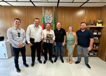 Comitiva Guaporense em audiência produtiva na Secretaria Estadual de Turismo