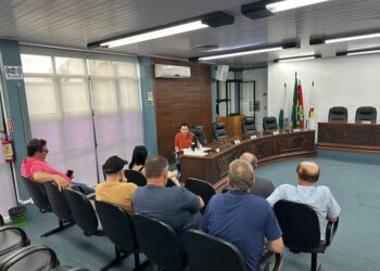 GUAPORÉ | Vereador propõe alterações para exploração do serviço de Táxi