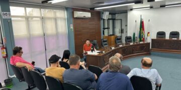 GUAPORÉ | Vereador propõe alterações para exploração do serviço de Táxi