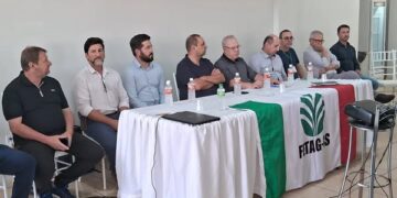 IBIRAPUITÃ | Lideranças participam de reunião sobre estiagem com autoridades estaduais