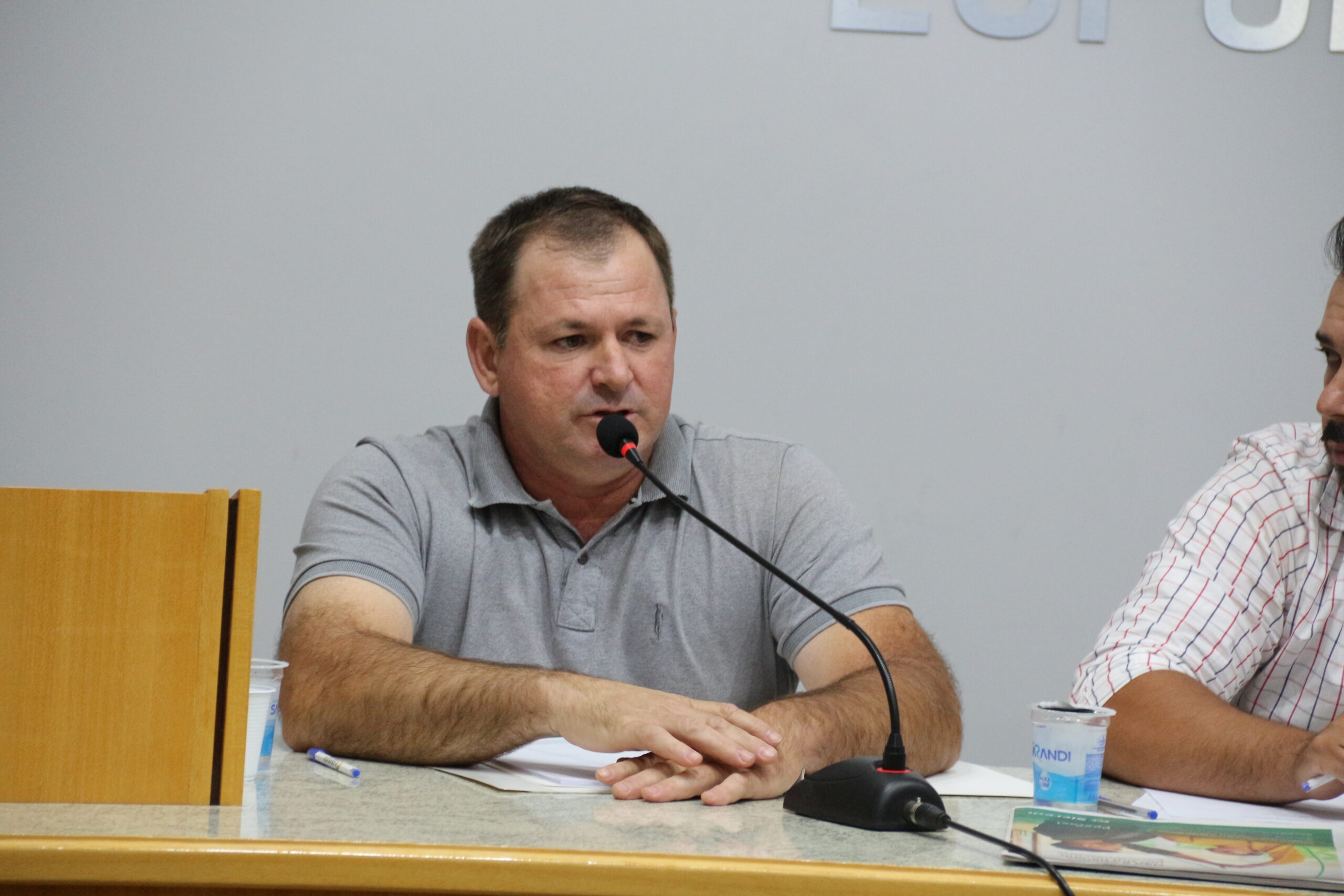 Vereador Odirlei do PL, critica governo anterior por não ceder senha de página da prefeitura no Facebook