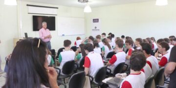 Dália Alimentos recebe comitiva da Itália