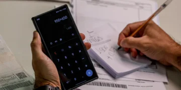 Inflação calculada pelo INPC fica estável em janeiro