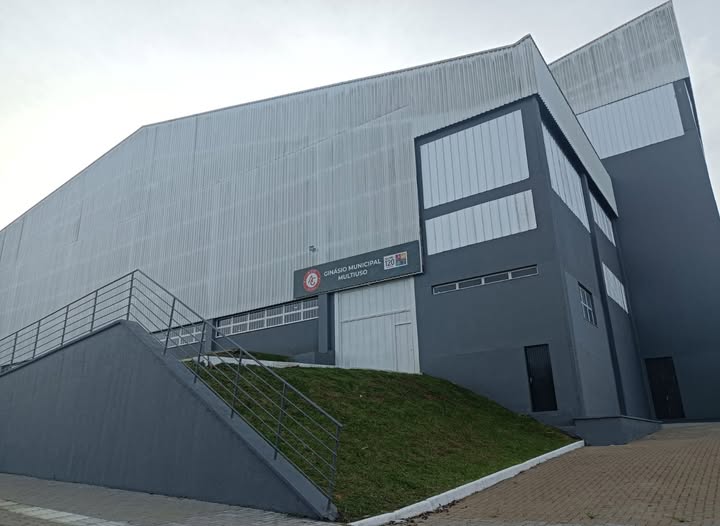 GUAPORÉ | Ginásio Municipal Multiuso é palco para as quartas de final da 2ª Taça Futsal