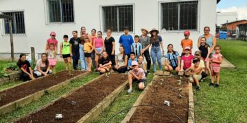 ARVOREZINHA | Grupo “Fazendo Arte nas Férias”