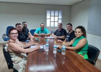GUAPORÉ | Vereadores do MDB e Podemos propõem mudanças na concessão do vale-alimentação para servidores municipais