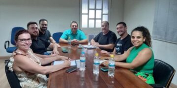 GUAPORÉ | Vereadores do MDB e Podemos propõem mudanças na concessão do vale-alimentação para servidores municipais