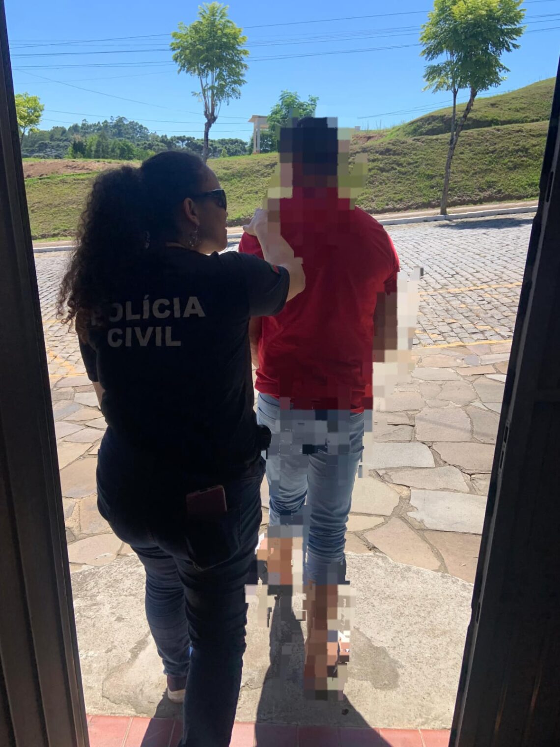 Mandado de prisão por tentativa de homicídio