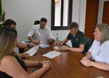 SERAFINA CORRÊA | Prefeitura firma convênio com a APAE e a APASC para repasse de recursos
