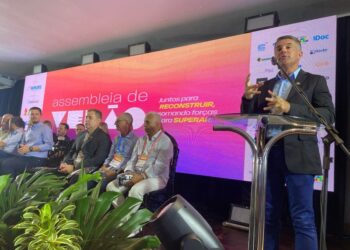 “Governo federal destinou mais de R$ 74 bilhões ao RS”, diz Maneco