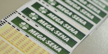 Mega-Sena pode pagar R$ 15 milhões nesta terça