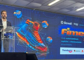 Governador Eduardo Leite participa da abertura da 48ª Fimec, em novo Hamburgo