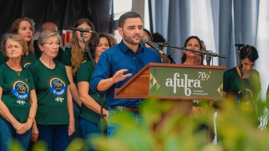 Na Expoagro, Gabriel Souza cobra apoio do governo federal para agricultores atingidos pela crise climática