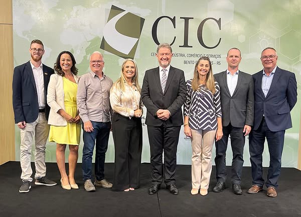 GUAPORÉ | Edmilson Norberto Zortéa assume a presidência da CICS Serra