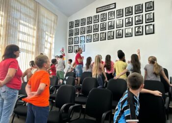 PUTINGA | Alunos conhecem a Câmara de Vereadores