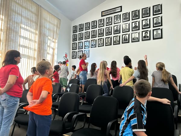 PUTINGA | Alunos conhecem a Câmara de Vereadores