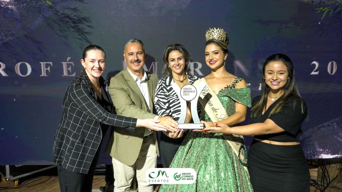 Troféu Imprensa homenageou 40 anos do Sicredi em Arvorezinha