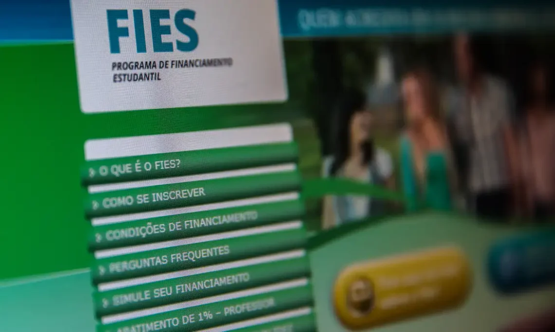 Fies: instituições de ensino têm até hoje para confirmar participação