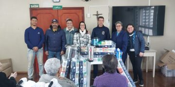 Lions Clube de Espumoso entrega doações à Obra Social Santa Julia
