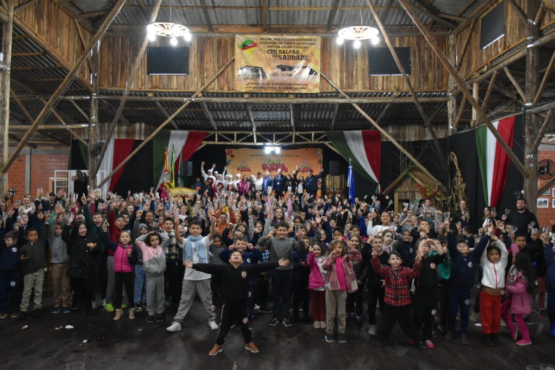 Administração Municipal promove ação social do Festipizza em parceria com a ACISCO