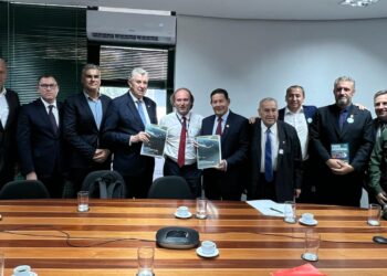 Criação de consórcio da erva-mate é debatida em reunião com autoridades municipais e produtores