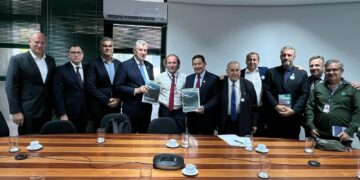 Criação de consórcio da erva-mate é debatida em reunião com autoridades municipais e produtores