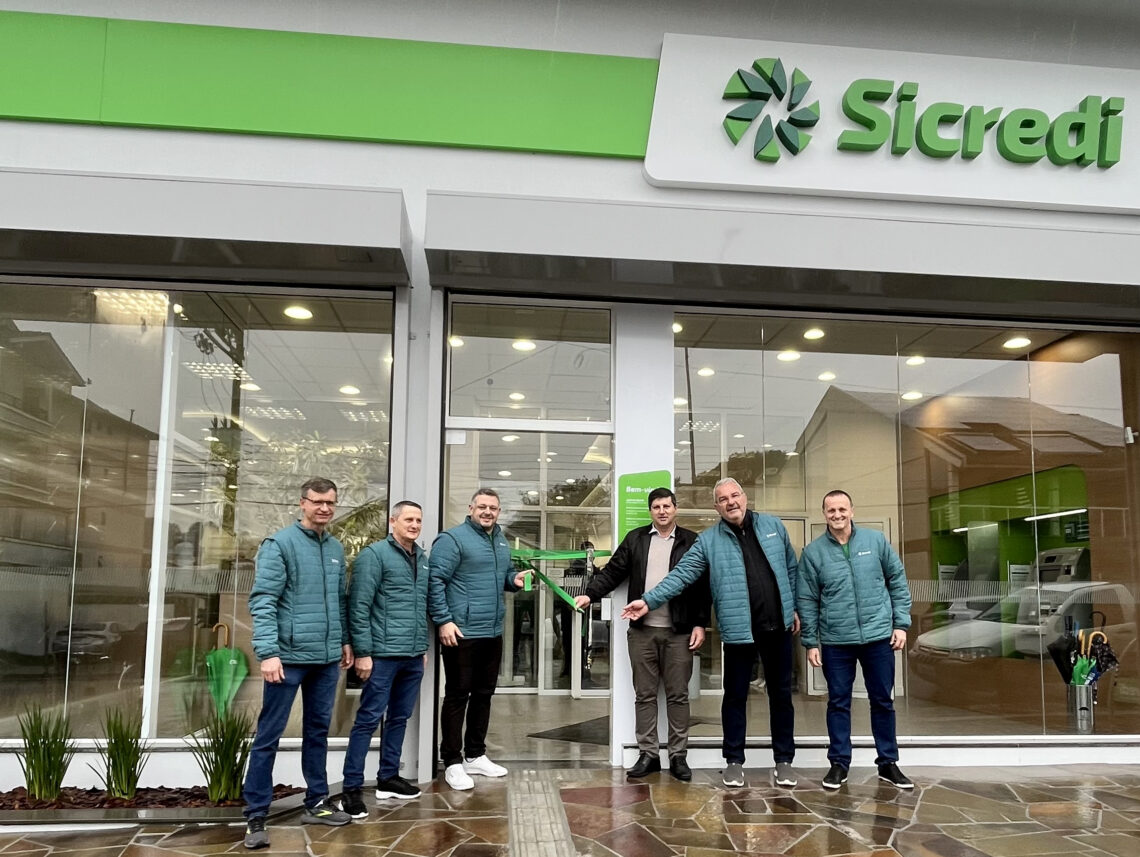 Sicredi Região dos Vales inaugura nova agência em Ilópolis