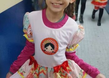 Ajude Isadora, menina de 9 anos de Espumoso, a ouvir