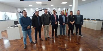 Campos Borges participa de reunião da AMASBI sobre empregabilidade e qualificação profissional