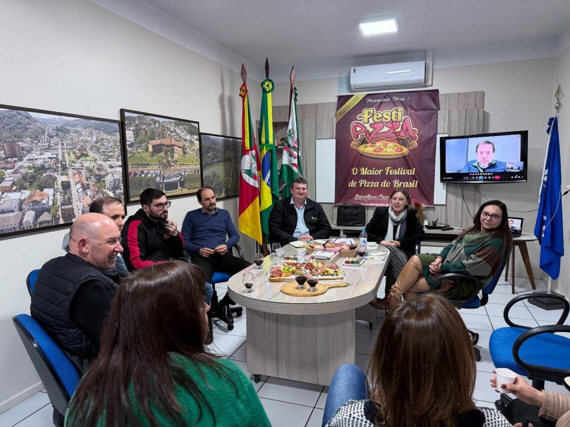 ACISCO realiza reunião de avaliação do Festipizza 2025 em Serafina Corrêa