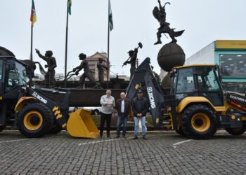 Duas novas máquinas para fortalecer a agricultura de Serafina Corrêa