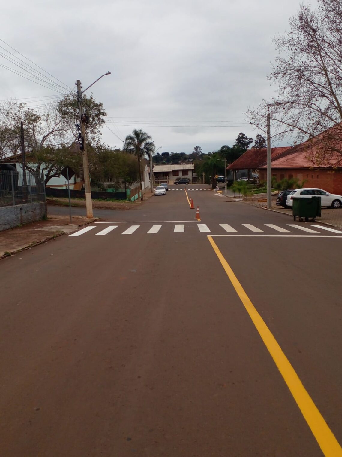 ADMINISTRAÇÃO MUNICIPAL DE ESPUMOSO PROMOVE REVITALIZAÇÃO DA RUA FRANÇA