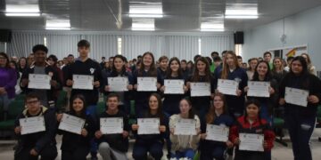 Câmara de Vereadores de Serafina Corrêa empossa novos Vereadores Juvenis