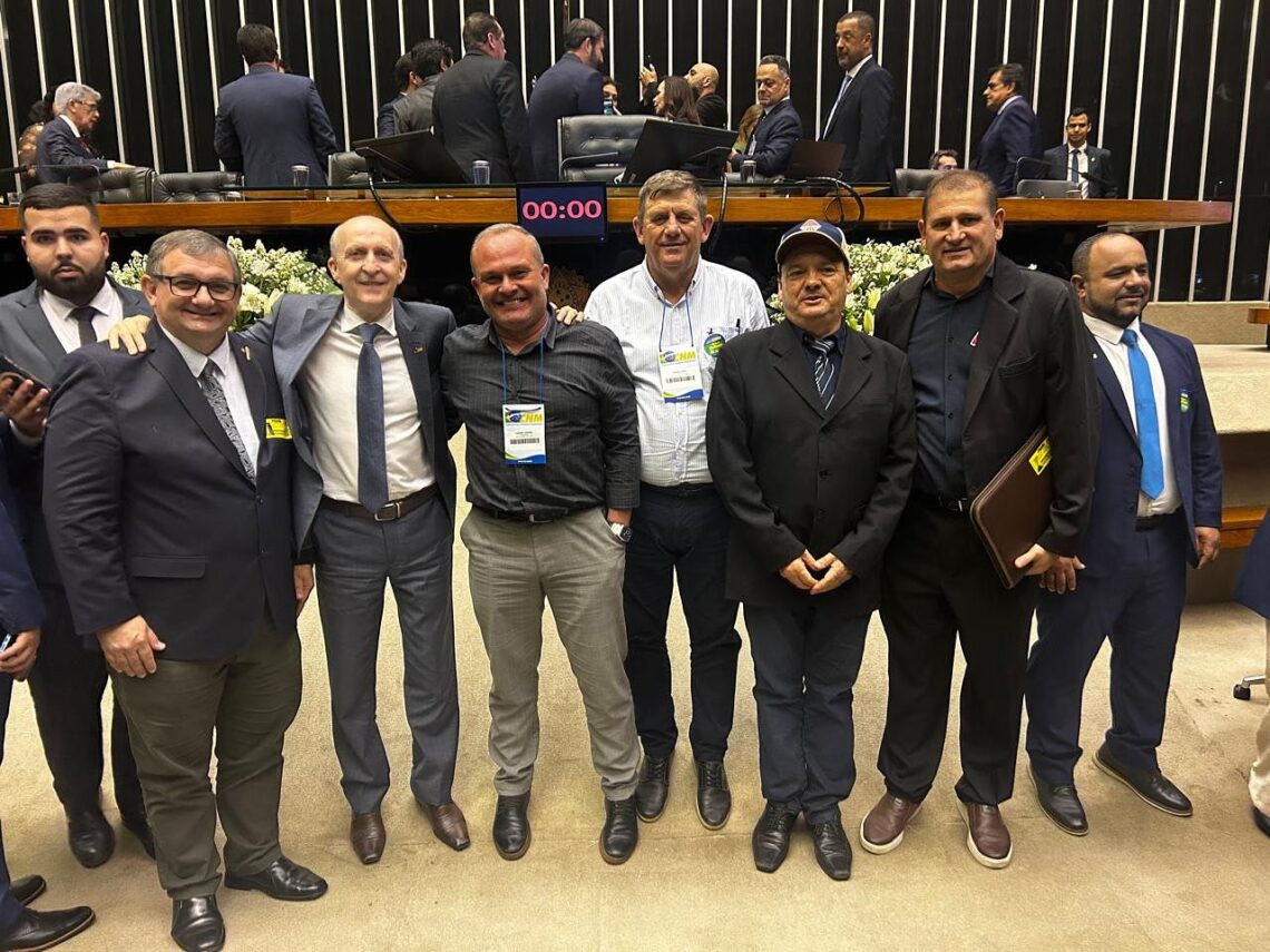 Prefeitos do Alto Jacuí participam de mobilização nacional em Brasília