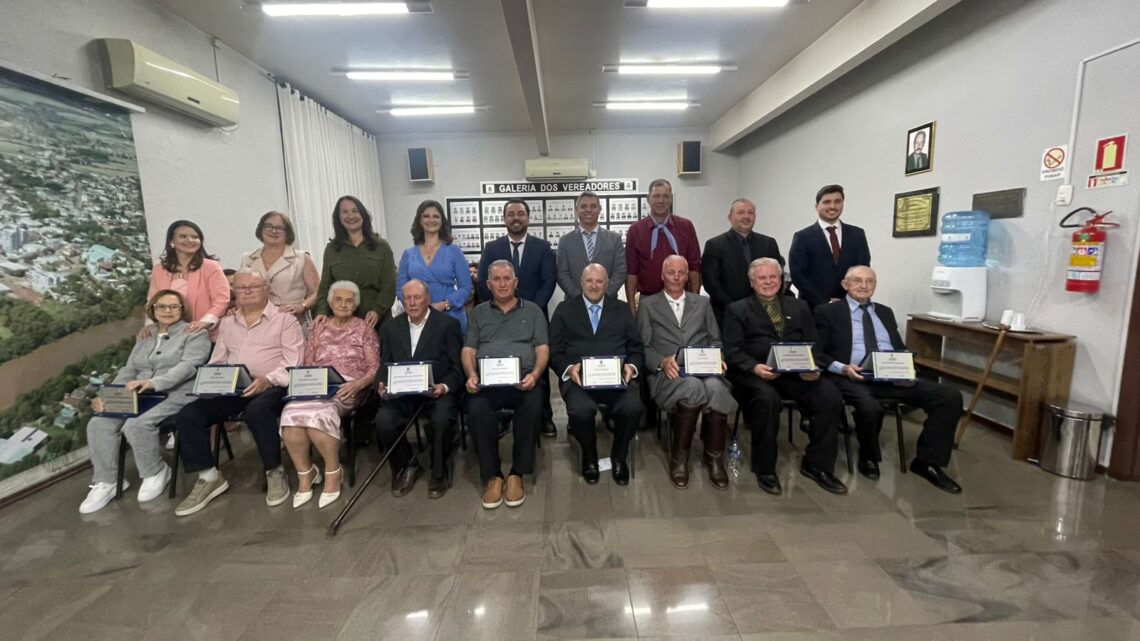 Sessão Solene na Câmara homenageia a experiência de vida