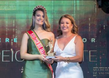 TROFÉU MULHERES DE VALOR | Raquel Ferrazza Pazinato, empresária, diretora e sócia da empresa CAPAZ