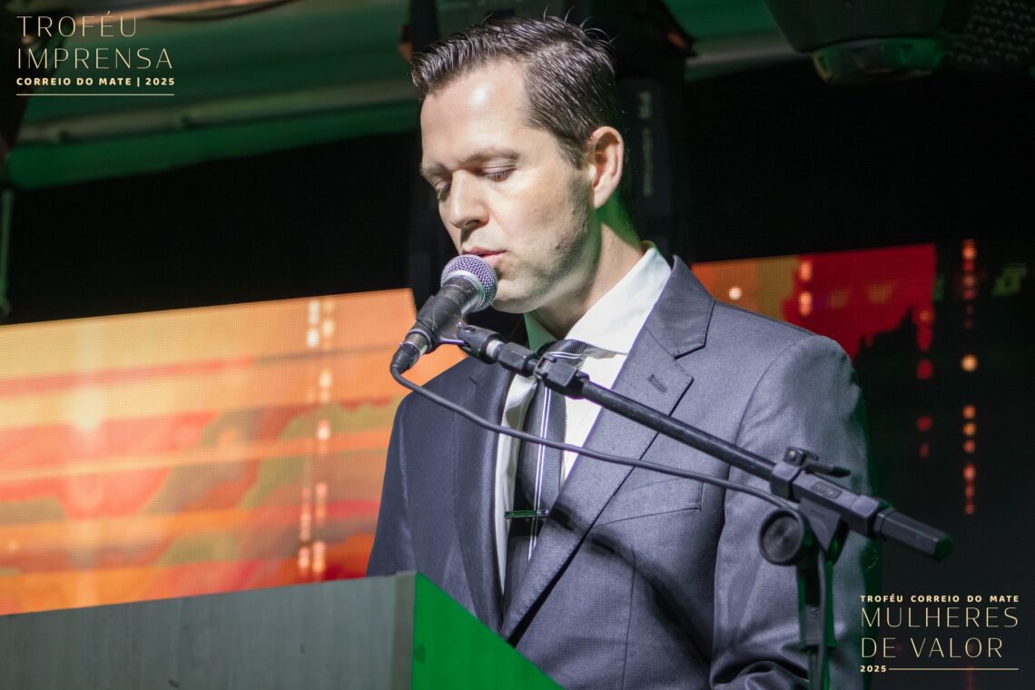 Comunicador Andrei Grave foi o cerimonialista do Troféu Imprensa e Mulheres de Valor 2025