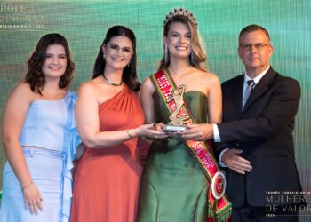 TROFÉU MULHERES DE VALOR | Dayana Soares de Camargo, educadora e vereadora de Espumoso