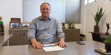 Prefeito Clóvis Roman faz balanço da gestão e apresenta projetos para 2026
