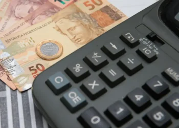 Veja faixas e alíquotas das novas tabelas do Imposto de Renda 2026