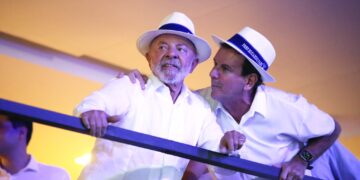 Escola que homenageou Lula é rebaixada no RJ