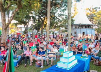 Tapera reuniu a comunidade para comemorar 71 anos