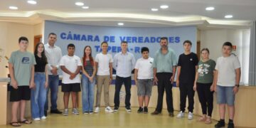 Tapera empossa vereadores mirins e fortalece participação dos jovens na comunidade